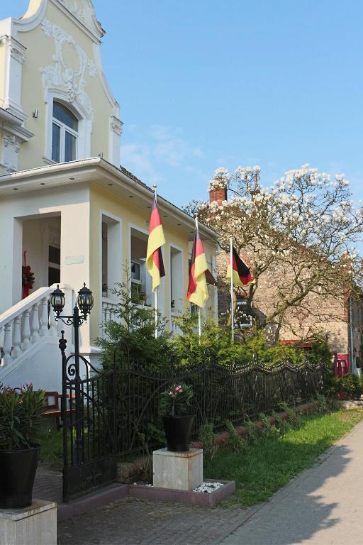 Berliner Hof Hotel Dallgow-Doeberitz Екстериор снимка